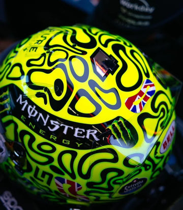 *PRE-ORDER* LANDO NORRIS - 2025 BRITISH GP - McLAREN FORMULA 1 TEAM - 1:5 SCALE HELMET - SPARK