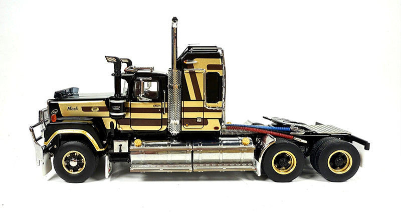 Mack Series 2 Bicentennial Superliner - Captain Moonlite - 2025 Diecast Model Expo - 1:50 Scale Diecast Model - DRAKE CXOLLECTABLES