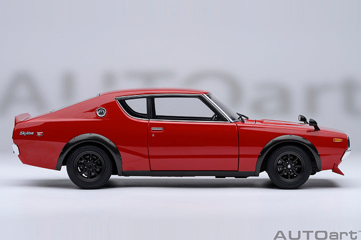 NISSAN SKYLINE 2000 GT-R (KPGC110) TUNED VERSION (RED) - 1:18 SCALE MODEL - AUTOart