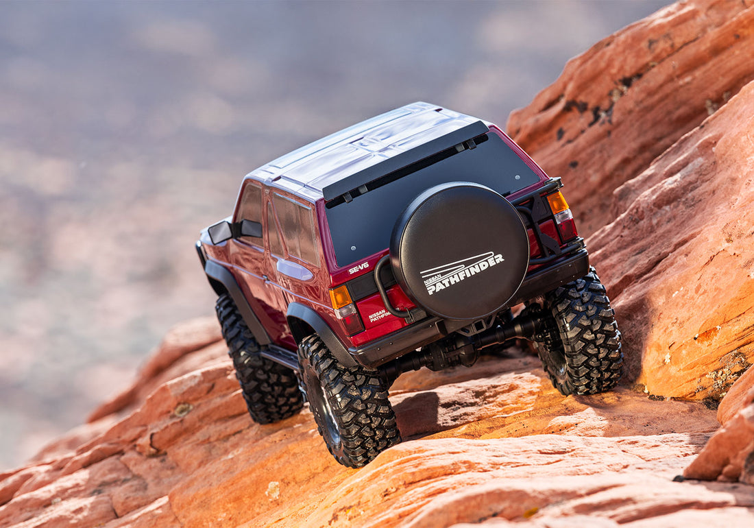 TRAXXAS TRX-4 NISSAN PATHFINDER - RED - 1:10 SCALE