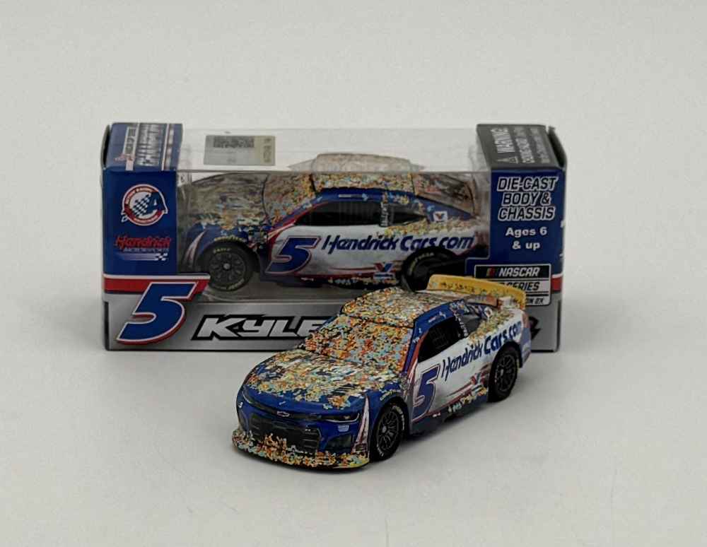 KYLE LARSON 2025 HENDRICKCARS.COM PHOENIX RACED VERSION 1:64 SCALE ARC DIECAST