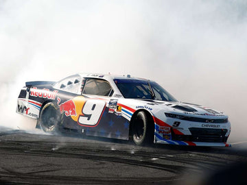 *PRE-ORDER* SHANE VAN GISBERGEN 2025 WEATHERTECH/RED BULL CHICAGO RACED WIN 1:24 AUTOGRAPHED ARC DIECAST