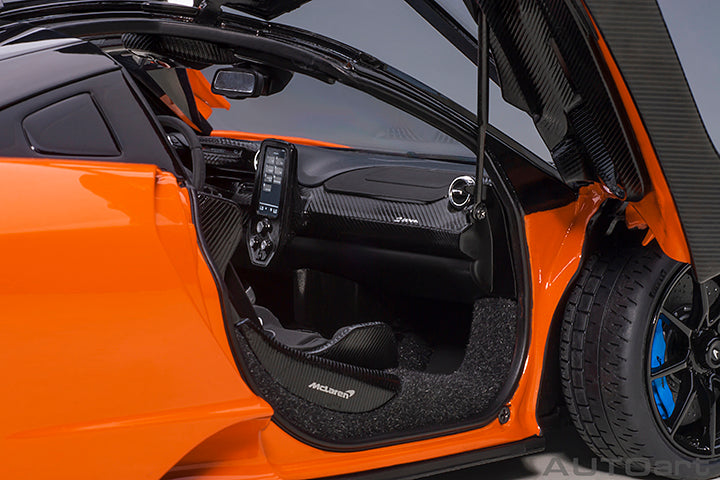 McLAREN SENNA (TROPHY MIRA/ORANGE) - 1:18 Scale Model - AUTOart