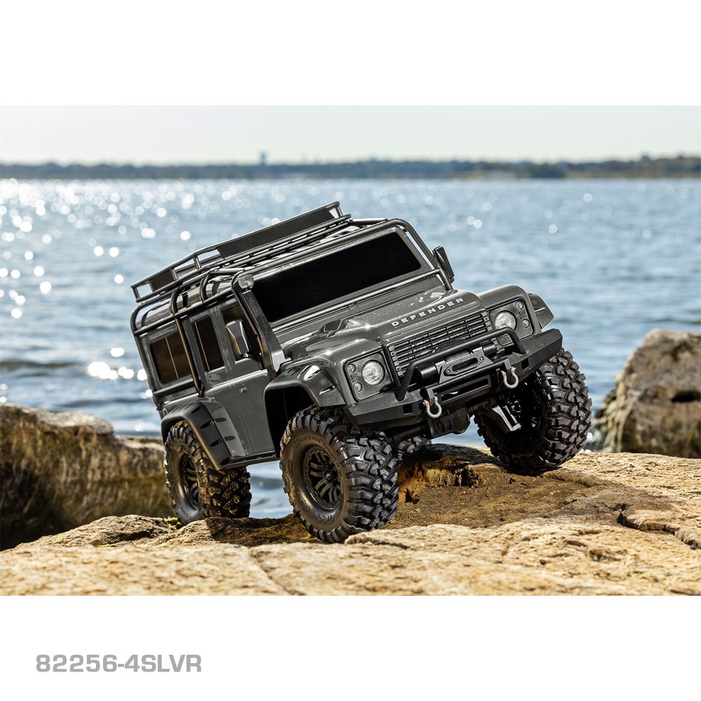 TRAXXAS TRX-4 LAND ROVER DEFENDER SCALE AND TRAIL CRAWLER GRAY - 1:10 SCALE