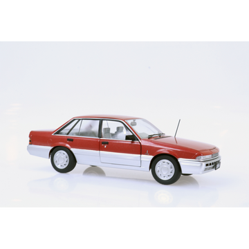 *PRE-ORDER* HOLDEN VL CALAIS - RED/SILVER - 1:24 SCALE DIECAST MODEL - DDA