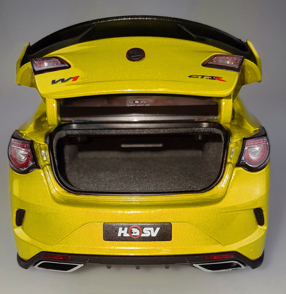 *PRE-ORDER* HSV GTSR W1 XU3 YELLAH - 1:18 SCALE DIECAST MODEL - BIANTE