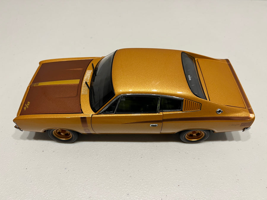 VALIANT CHARGER E49 50TH ANNIVERSARY GOLD LIVERY 1:18 DIECAST MODEL