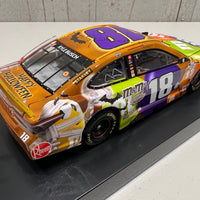 KYLE BUSCH 2021 M&M'S HALLOWEEN 1:24 SCALE ARC DIECAST MODEL