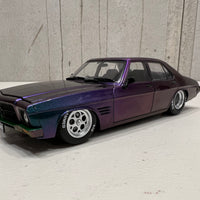 HQ GTS Custom 4 Door Monaro "Slammed" LS6 Twin Turbo 1:24 Scale Diecast - DDA Collectibles