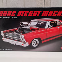 1967 FORD FAIRLANE BLOWN 427 SOHC STREET MACHINE - 1:18 SCALE DIECAST MODEL - ACME