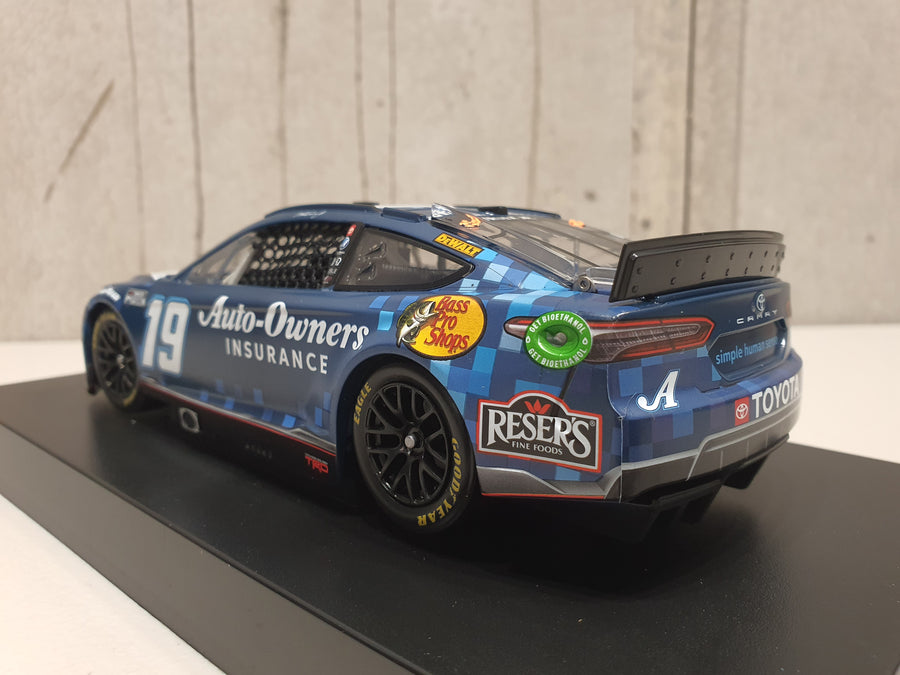 MARTIN TRUEX JR. 2022 AUTO-OWNERS INSURANCE 1:24 ELITE DIECAST MODEL