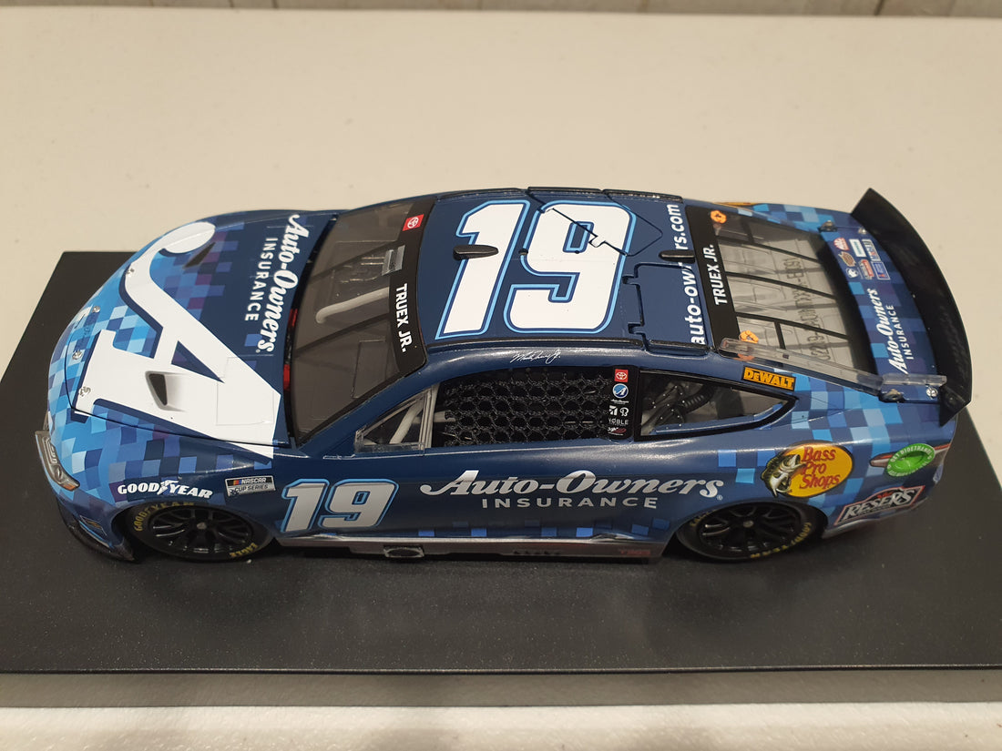 MARTIN TRUEX JR. 2022 AUTO-OWNERS INSURANCE 1:24 ELITE DIECAST MODEL