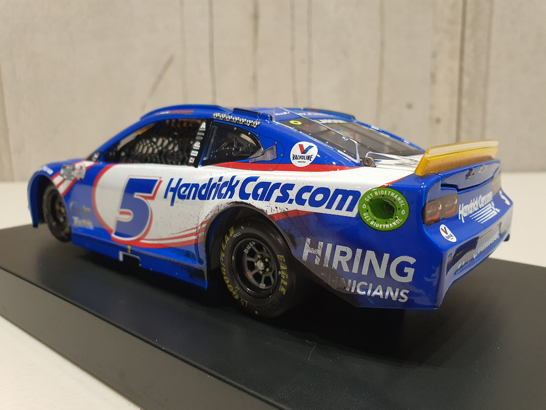 KYLE LARSON 2021 HENDRICKCARS.COM TEXAS RACED WIN 1:24 ELITE DIECAST