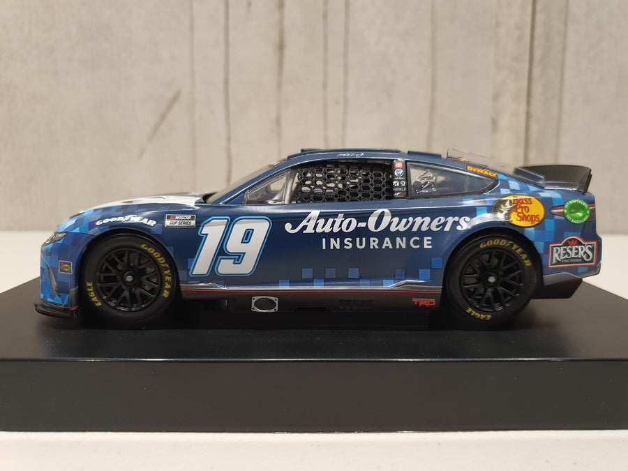 MARTIN TRUEX JR. 2022 AUTO-OWNERS INSURANCE 1:24 ARC DIECAST