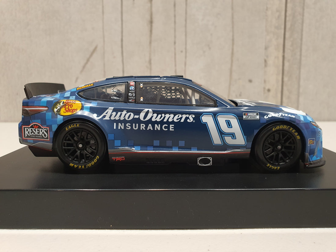 MARTIN TRUEX JR. 2022 AUTO-OWNERS INSURANCE 1:24 ARC DIECAST