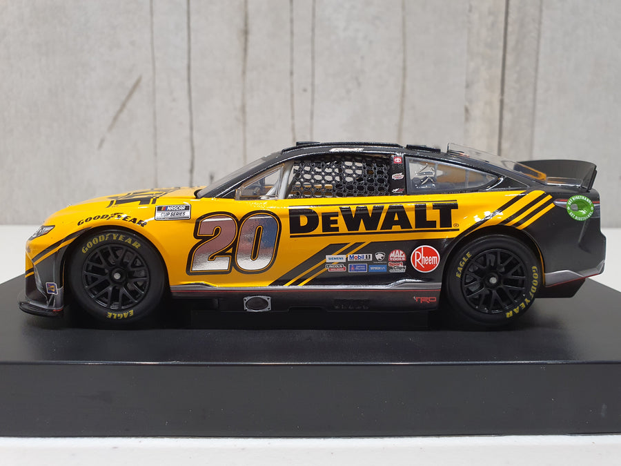 CHRISTOPHER BELL 2022 DEWALT 1:24 ARC DIECAST