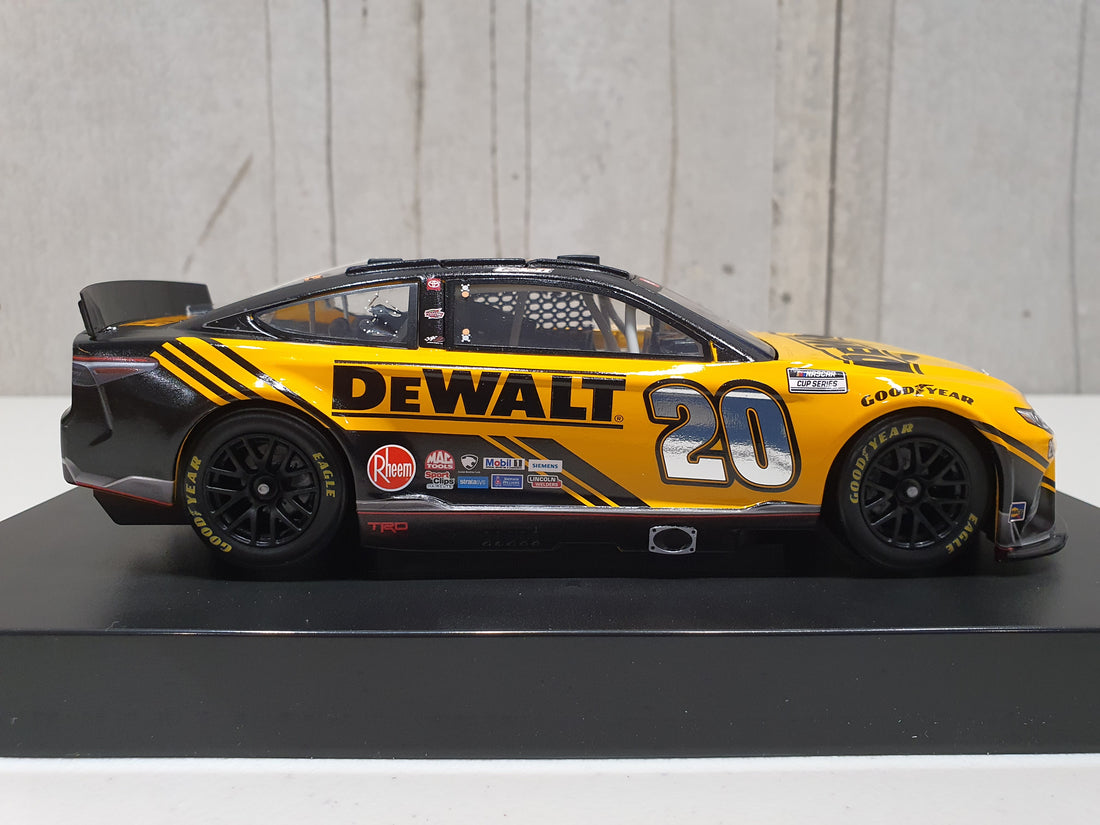 CHRISTOPHER BELL 2022 DEWALT 1:24 ARC DIECAST