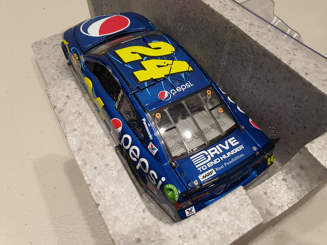 JEFF GORDON 2015 PEPSI 1:24 ELITE DIECAST MODEL