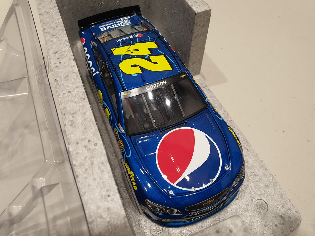 JEFF GORDON 2015 PEPSI 1:24 ELITE DIECAST MODEL