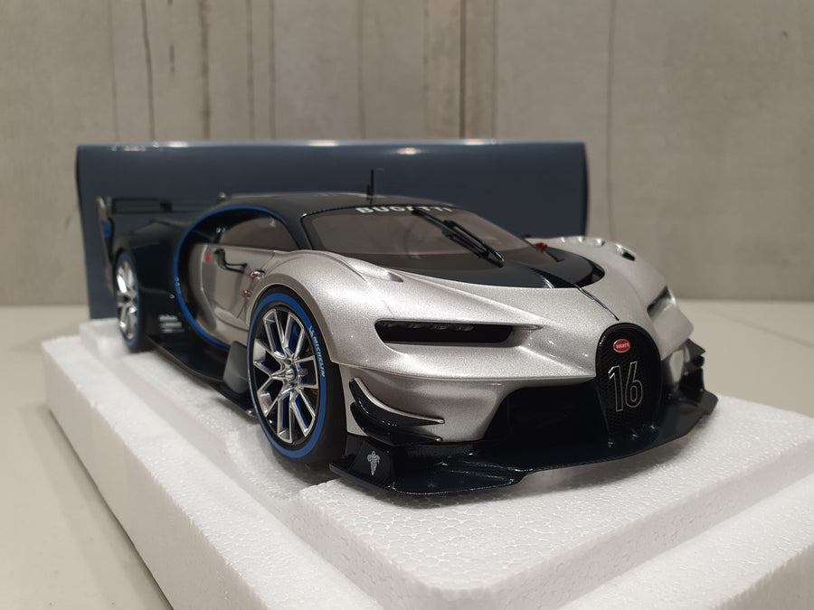 BUGATTI VISION GRAN TURISMO (SILVER/BLUE CARBON) 1:18 - AUTOART