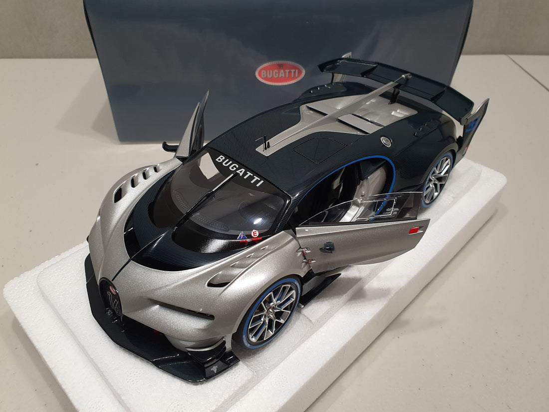 BUGATTI VISION GRAN TURISMO (SILVER/BLUE CARBON) 1:18 - AUTOART