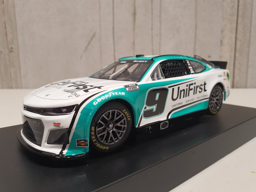 CHASE ELLIOTT 2022 UNIFIRST 1:24 ARC DIECAST