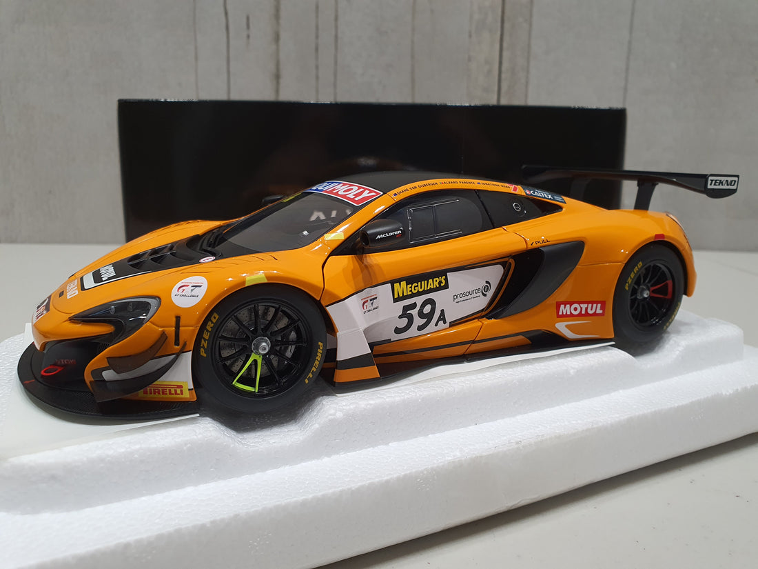 McLAREN 650S GT3 BATHURST 12 HOUR WINNER 2016 S.VAN GISBERGEN/A.PARENTE/J.WEBB 1:18 SCALE - AUTOART