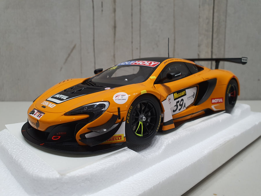 McLAREN 650S GT3 BATHURST 12 HOUR WINNER 2016 S.VAN GISBERGEN/A.PARENTE/J.WEBB 1:18 SCALE - AUTOART