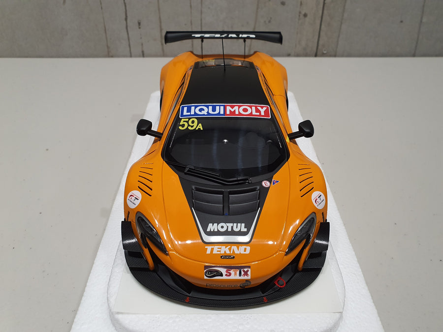 McLAREN 650S GT3 BATHURST 12 HOUR WINNER 2016 S.VAN GISBERGEN/A.PARENTE/J.WEBB 1:18 SCALE - AUTOART