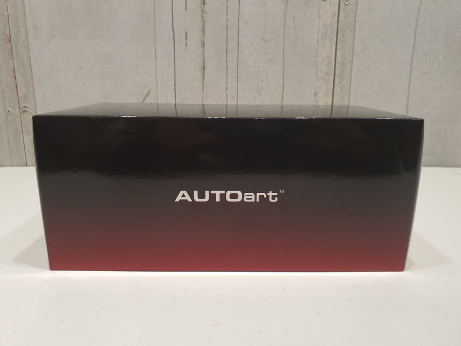 McLAREN 720S GT3 (VOLCANO RED) - 1:18 SEALED BODY - AUTOART