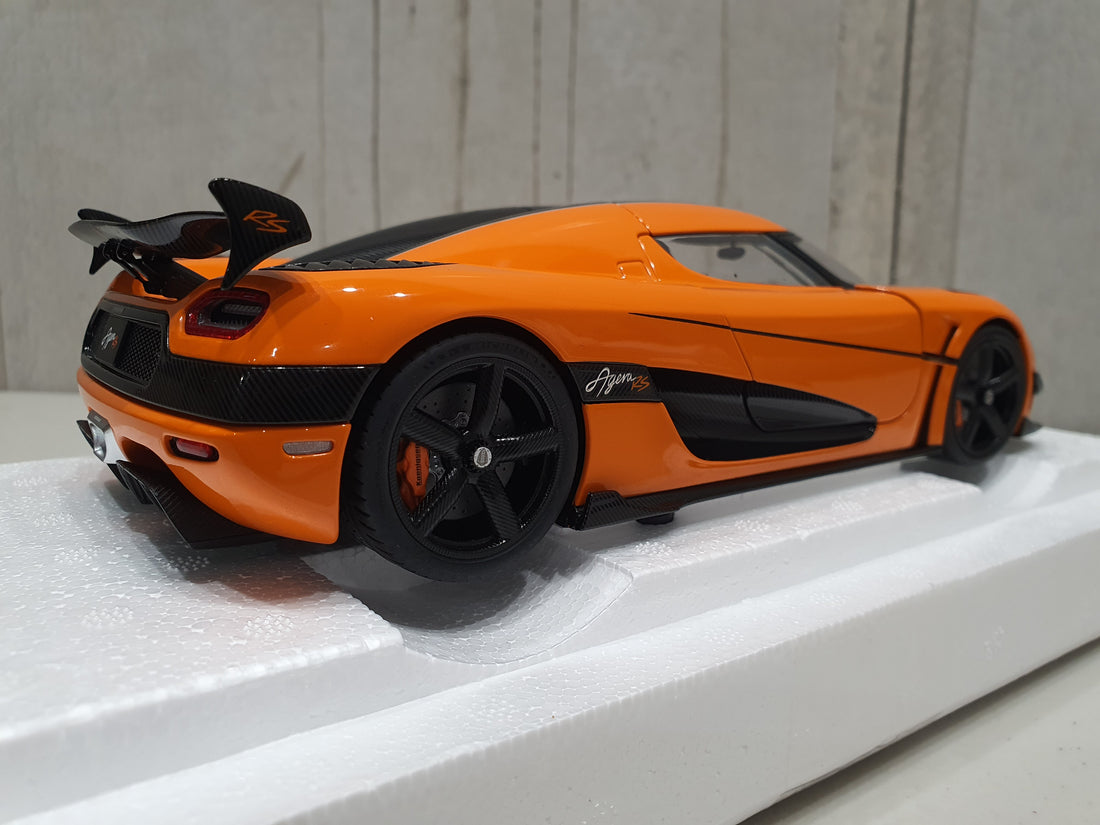 KOENIGSEGG AGERA RS CONE ORANGE/CARBON BLACK/BLACK ACCENTS - 1:18