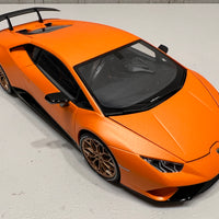 LAMBORGHINI HURACAN PERFORMANTE (ARANCIO ANTHAEUS/MATT ORANGE) 1:18 AUTOART