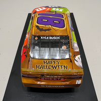 KYLE BUSCH 2021 M&M'S HALLOWEEN 1:24 SCALE ARC DIECAST MODEL