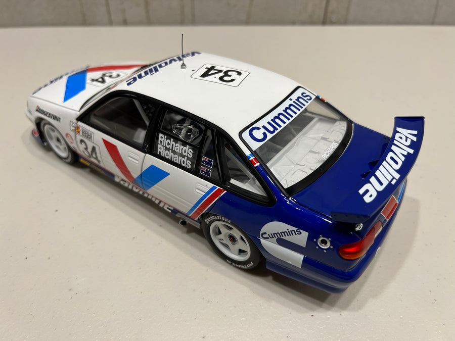 1997 BATHURST 2ND PLACE HOLDEN VS COMMODRE 1:18 DIECAST MODEL