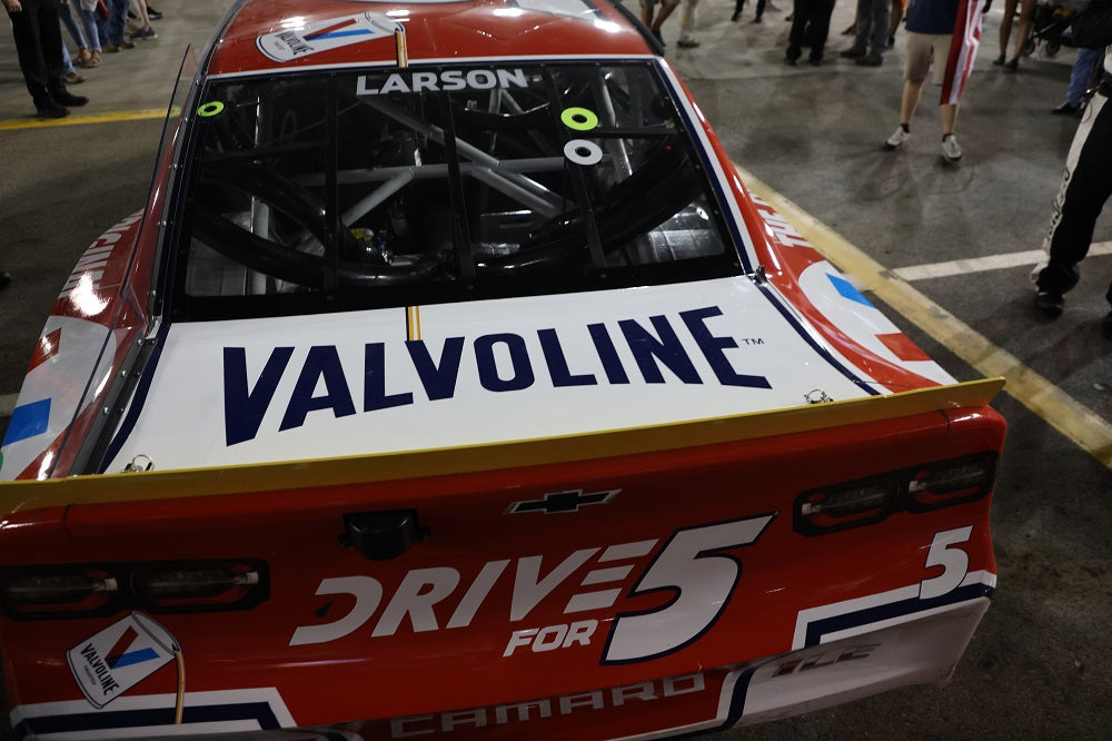 KYLE LARSON 2021 VALVOLINE BRISTOL RACED WIN 1:24 ARC DIECAST