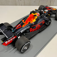 Red Bull Racing Honda RB16B No.33 Red Bull Racing - Winner Dutch GP 2021 - Max Verstappen. With Acrylic Cover. Limited 321 - 1:12 Scale Resin Model Car