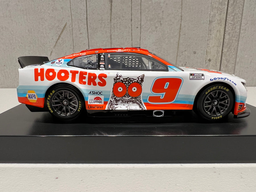 CHASE ELLIOTT 2022 HOOTERS 1:24 ARC DIECAST