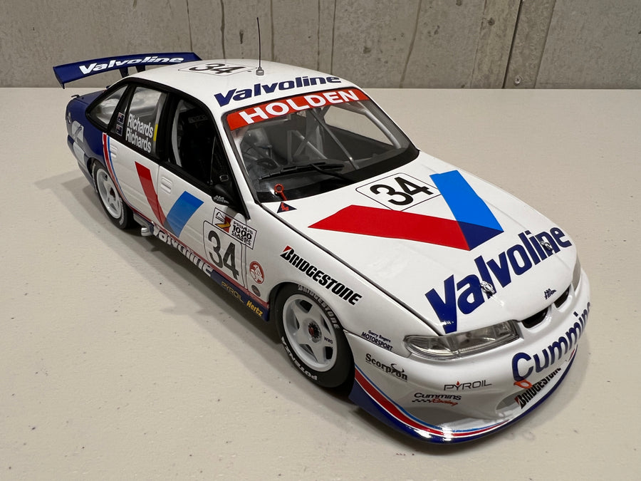 1997 BATHURST 2ND PLACE HOLDEN VS COMMODRE 1:18 DIECAST MODEL