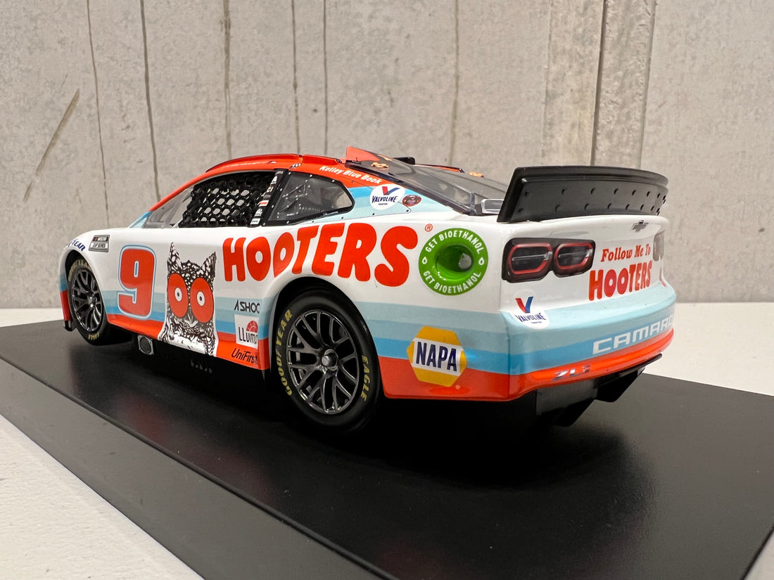 CHASE ELLIOTT 2022 HOOTERS 1:24 ARC DIECAST