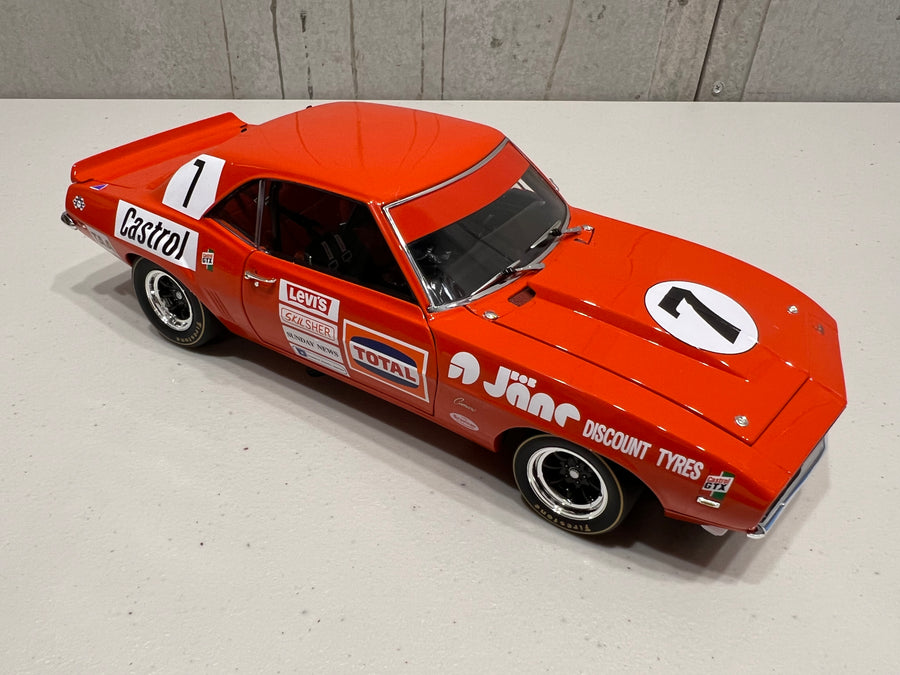 Chevrolet Camaro 1972 ATCC Round 1 Symmons Plains 2nd Place Car 1:18 Diecast