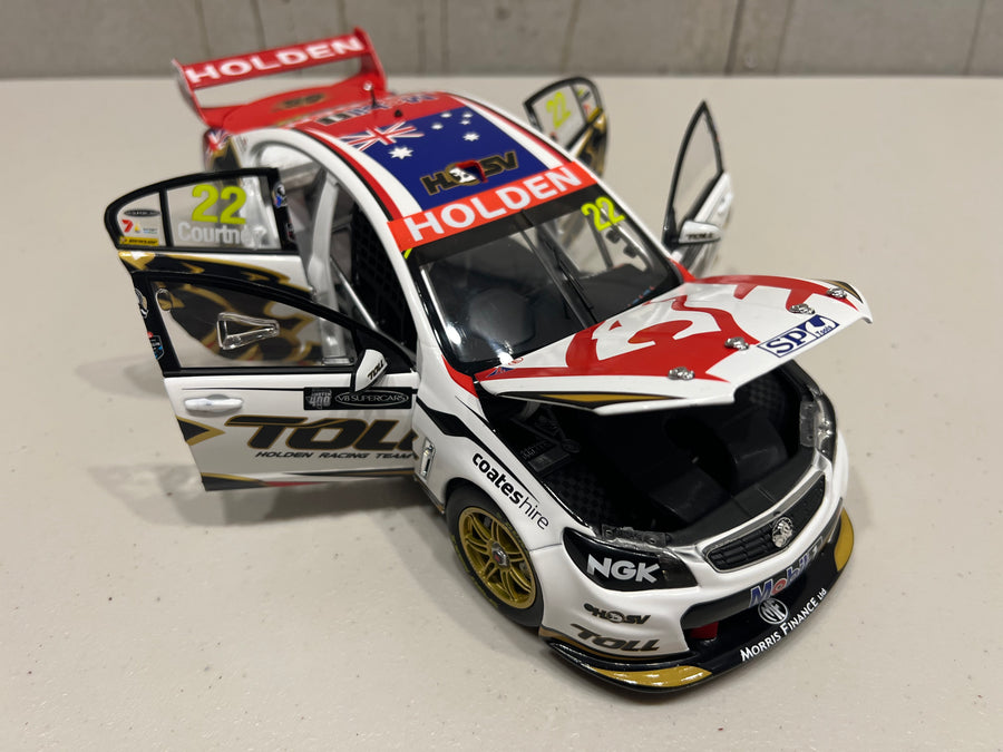 Holden Racing Team #22 Holden VF Commodore - 2013 Austin 400 Aussie-Made Livery - 1:18 Diecast Model - Authentic Collectables