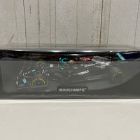 MERCEDES-AMG PETRONAS FORMULA ONE TEAM W12 E PERFORMANCE - LEWIS HAMILTON - WINNER QATAR GP 2021 - 1:18 Scale Diecast Model Car
