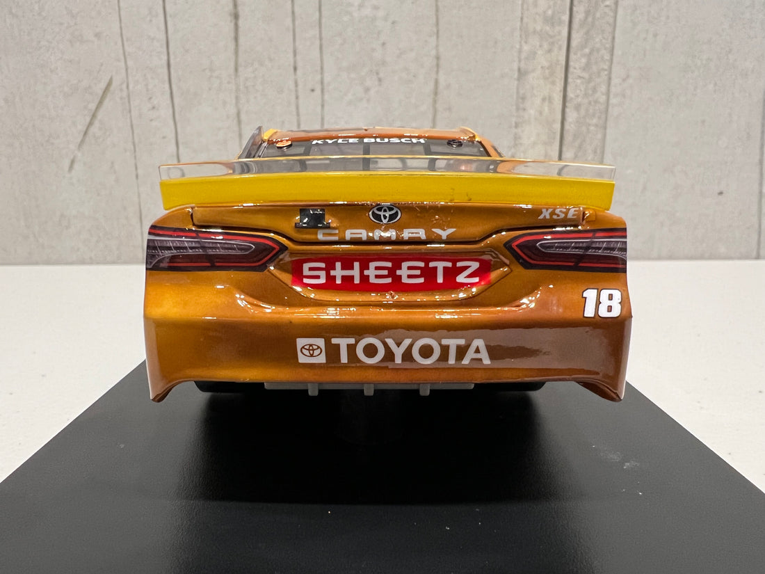 KYLE BUSCH 2021 M&M'S HALLOWEEN 1:24 SCALE ARC DIECAST MODEL