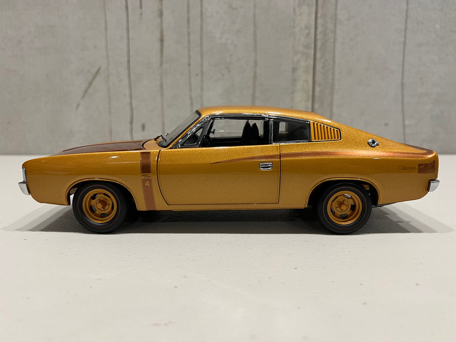 VALIANT CHARGER E49 50TH ANNIVERSARY GOLD LIVERY 1:18 DIECAST MODEL