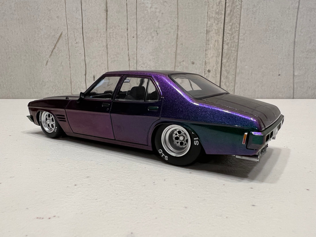 HQ GTS Custom 4 Door Monaro "Slammed" LS6 Twin Turbo 1:24 Scale Diecast - DDA Collectibles