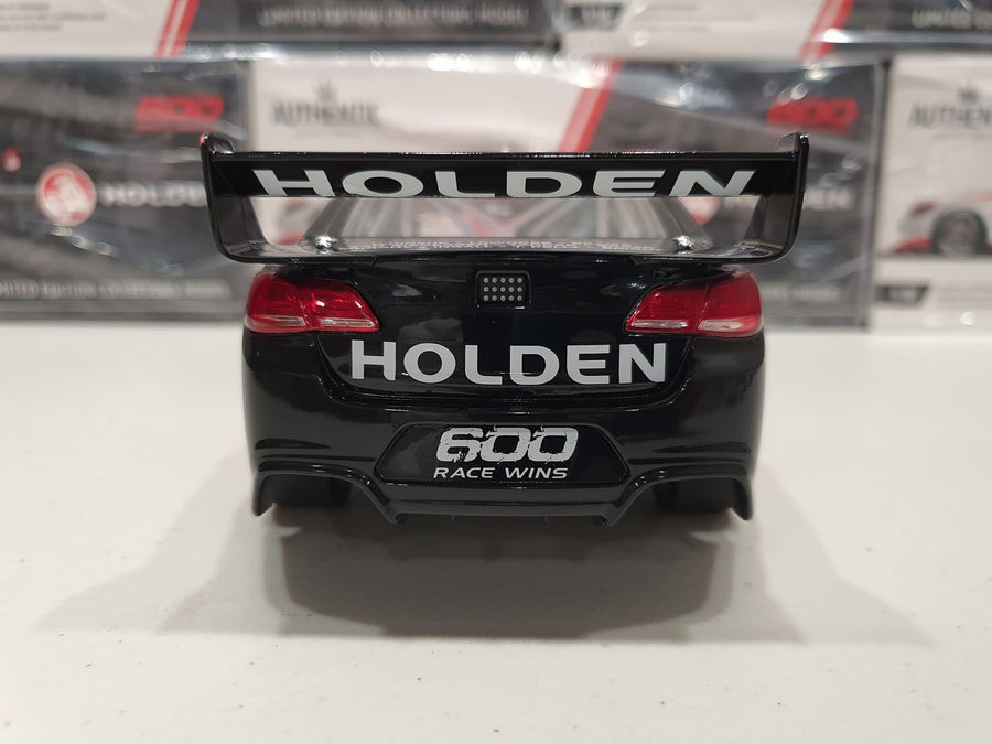 1:18 Holden VF Commodore - Holden 600 Race Wins Celebration Livery - Authentic Collectables