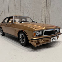 HOLDEN HZ GTS SANDLEWOOD METALLIC 1:18 - Classic Carlectables