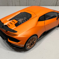 LAMBORGHINI HURACAN PERFORMANTE (ARANCIO ANTHAEUS/MATT ORANGE) 1:18 AUTOART