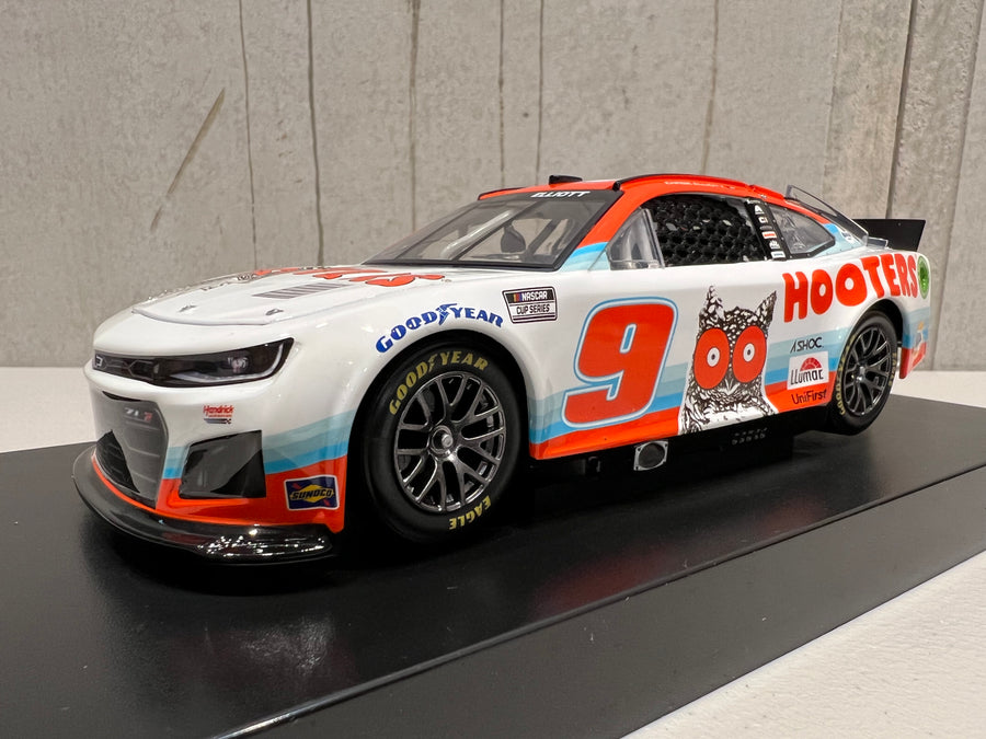 CHASE ELLIOTT 2022 HOOTERS 1:24 ARC DIECAST