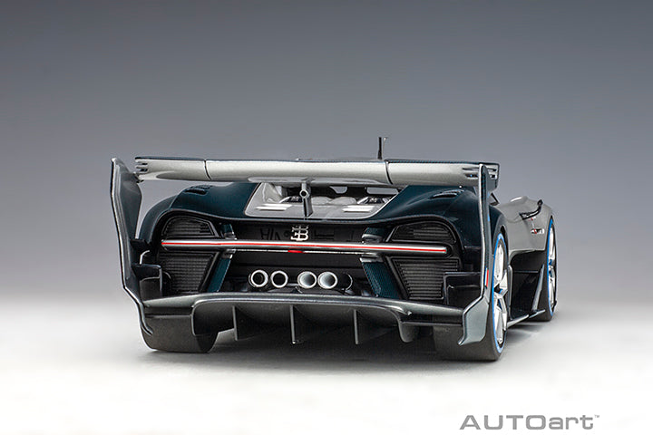 BUGATTI VISION GRAN TURISMO (SILVER/BLUE CARBON) 1:18 - AUTOART